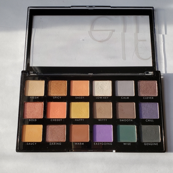 E.l.f eyeshadow palette - Picture 2 of 2